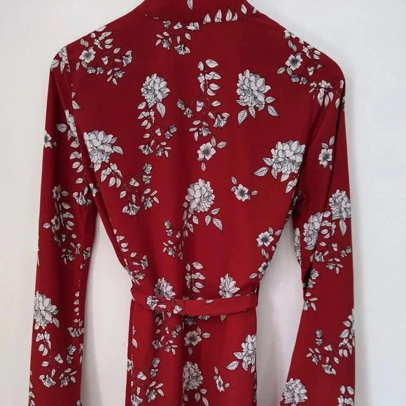 Guess shirt red and white floral pattern kimono style open front - XS - Picture 6 of 9